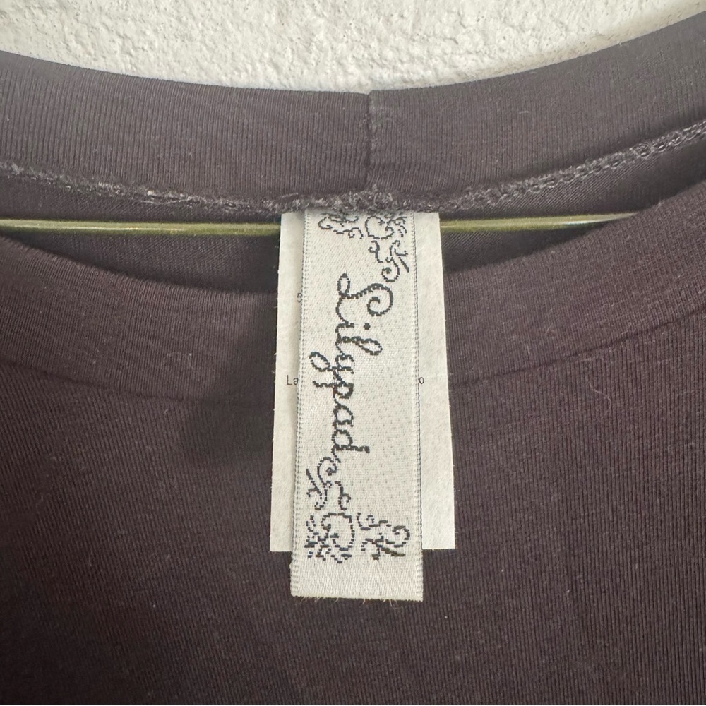 Lilypad Black Oversized Tunic Top - Size Medium $15 - Picture 6 of 8